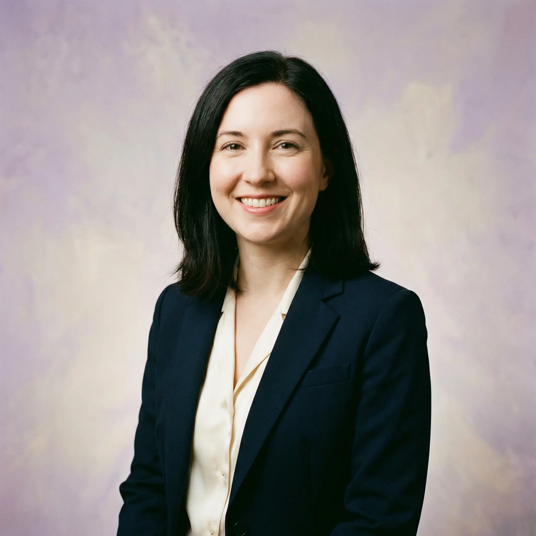 Елена Волкова, специалист по семантике, эксперт по смысловым связям и прагматике языка, размер 400x400